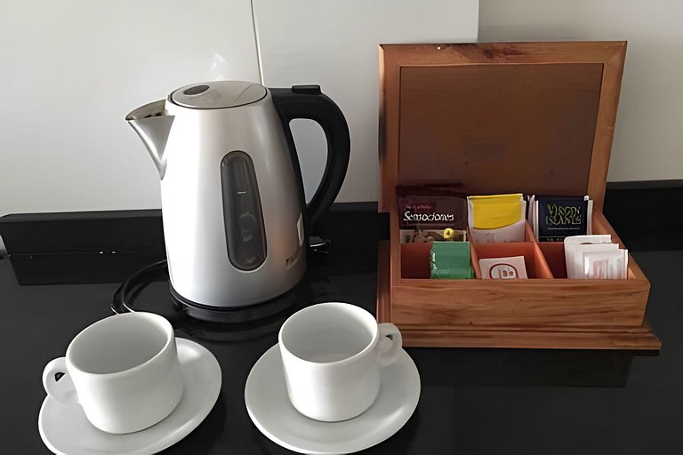 Moderno depto. con vista, piscina, cochera y bici