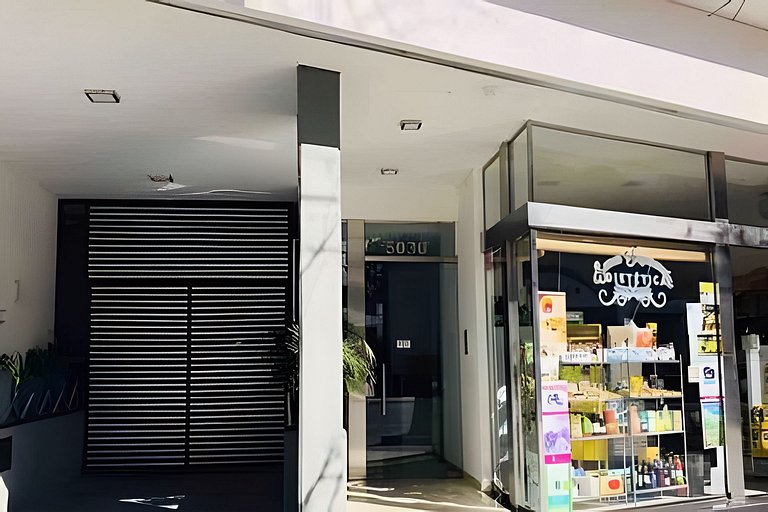 Estilo viajero en Palermo, con cochera y piscina