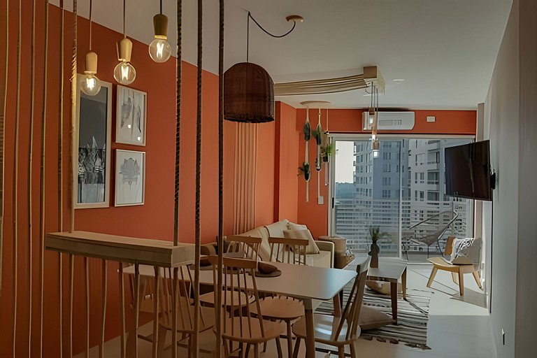 Luminoso y moderno con piscina, cochera y bici