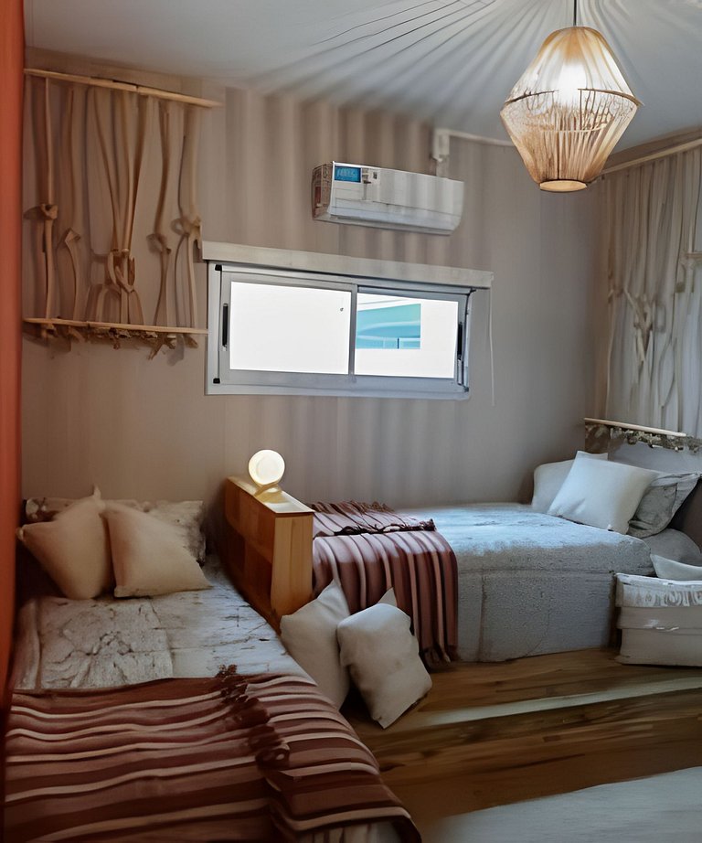 Luminoso y moderno con piscina, cochera y bici