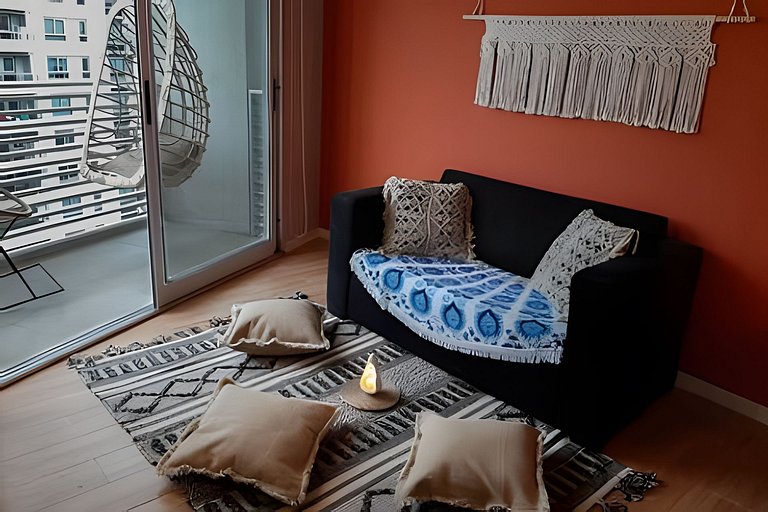 Luminoso y moderno con piscina, cochera y bici