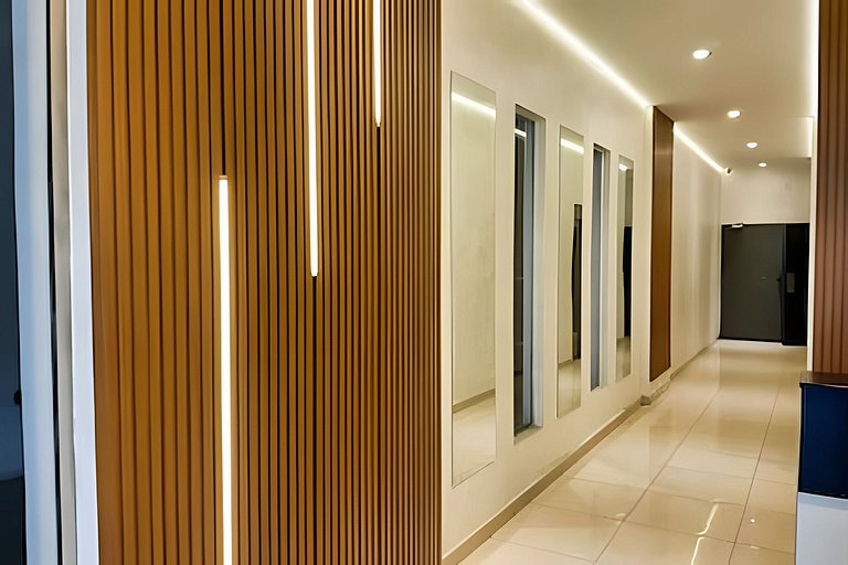 Luminoso y moderno con piscina, cochera y bici