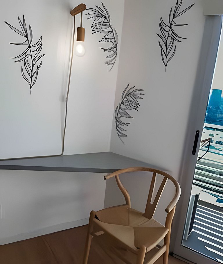 Diseño y confort con piscina, balcón y cochera