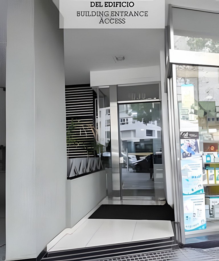 Diseño y confort con piscina, balcón y cochera