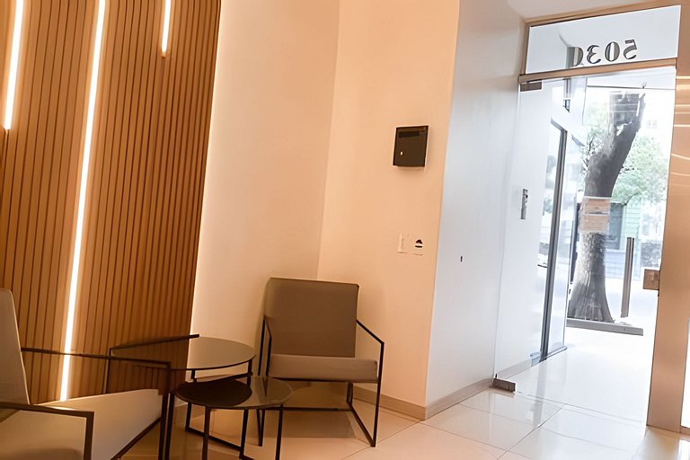 Diseño y confort con piscina, balcón y cochera