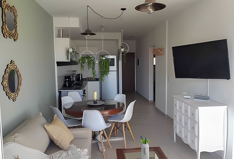 Diseño y relax: piscina, cochera y bicis free