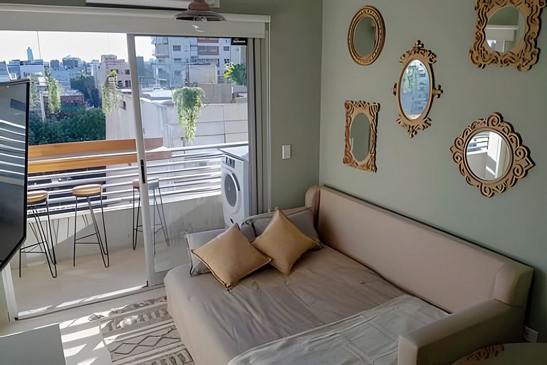 Diseño y relax: piscina, cochera y bicis free