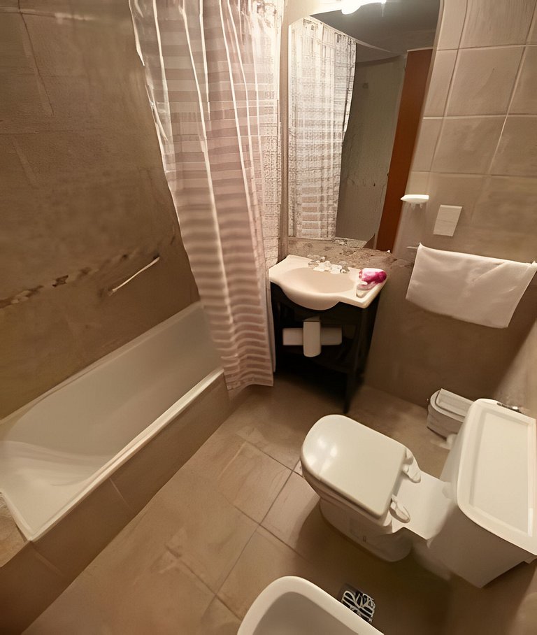 Vista lago Nahuel Huapi Depto. moderno c/cochera