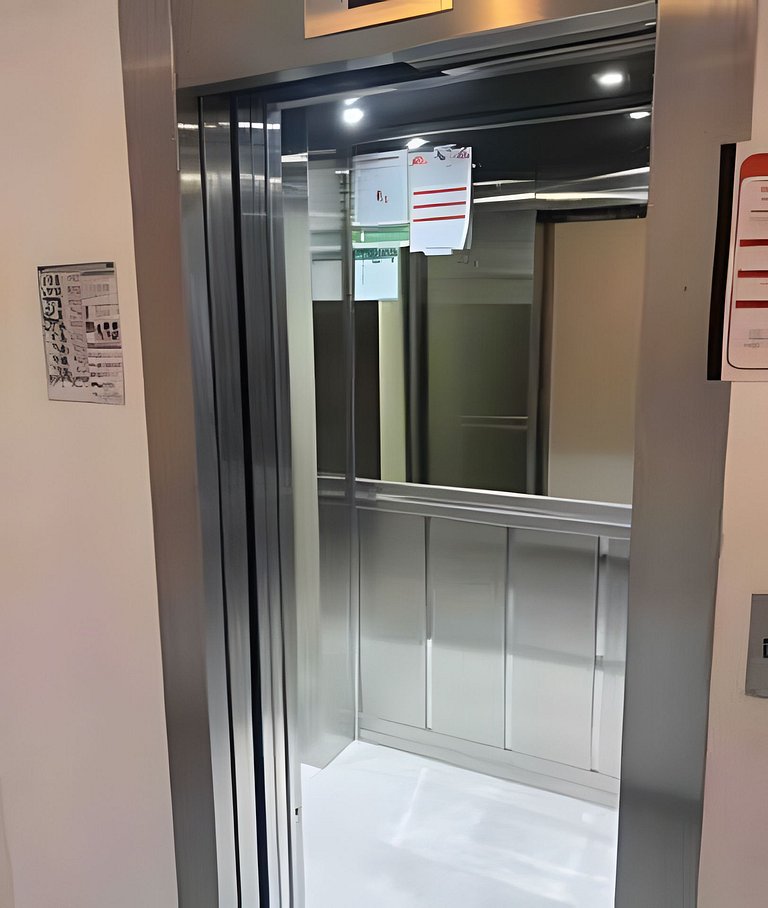 Vista lago Nahuel Huapi Depto. moderno c/cochera