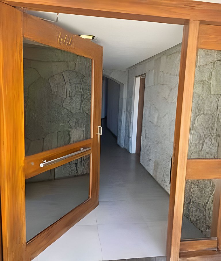 Vista lago Nahuel Huapi Depto. moderno c/cochera