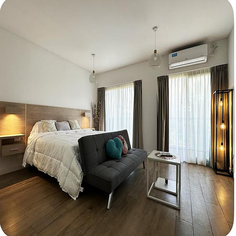 Amplio estudio en Palermo con Piscina