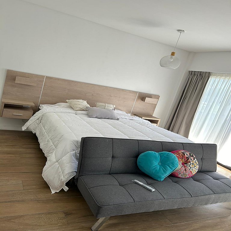 Amplio estudio en Palermo con Piscina